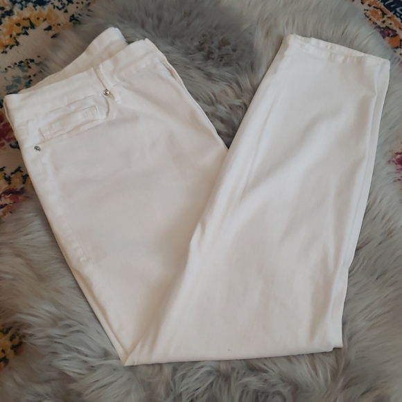SALE!! Good American Good Legs Crop NWOT!! - Picture 4 of 14
